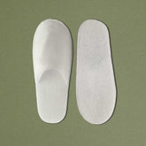 No Logo Closed Toe Slippers In Non Woven Tissue - 250Pack